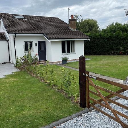 Fir Tree Cottage Chester Eksteriør billede